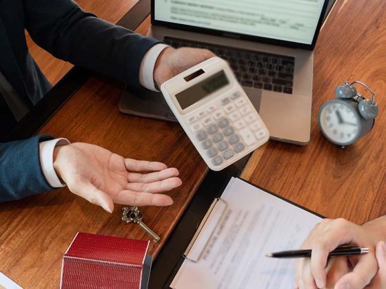 HMRC Reminds Seasonal Sellers to Check Tax Obligations