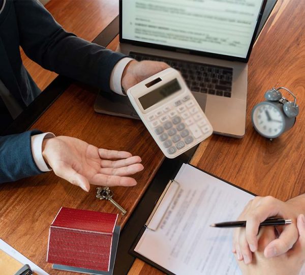 HMRC Reminds Seasonal Sellers to Check Tax Obligations